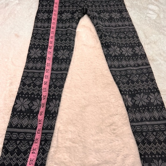 Lane Bryant snowflake leggings size C/D - Picture 6 of 9